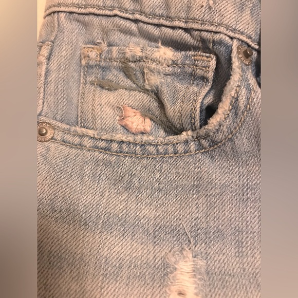 Lucky Brand Stonewashed Denim Jeans with Rips and Embroidered details Size 24 - Picture 4 of 14